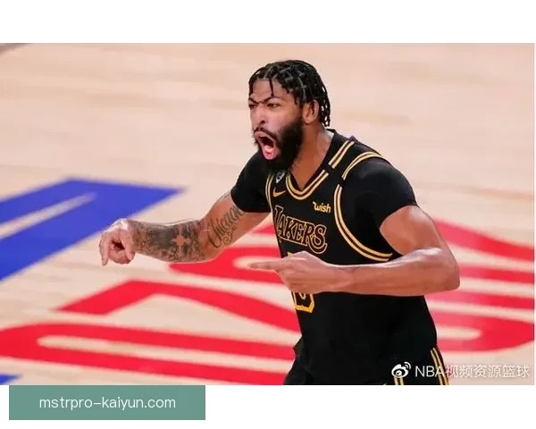 纳乔防守数据稳健，持续保持高水准，成为球队后防的重要支柱